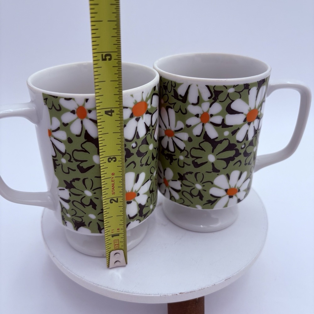 Set Of 2 Footed Pedestal Coffee Mug 8 oz Retro Daisy Floral Green & Black JAPAN - Picture 7 of 8